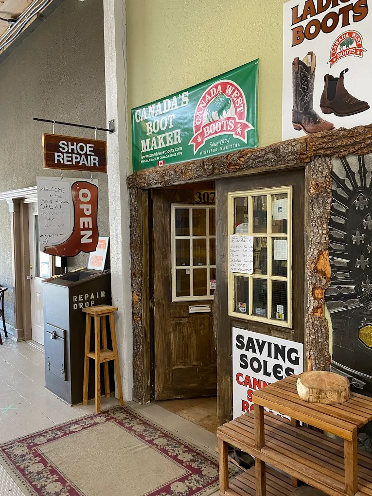 The Barefoot Cobbler at the Cannery